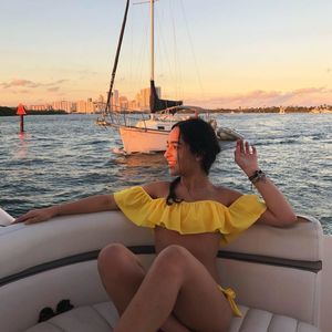 Meet your Posher, Manuela